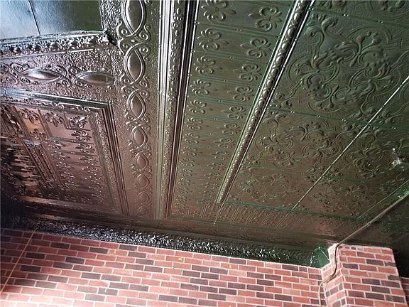 2nd image of 820 East Ave