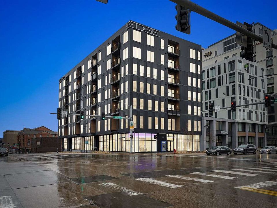 1st image of 300 S Clinton St #501