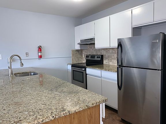 5th image of 1036 Chancellor Ave APT 3