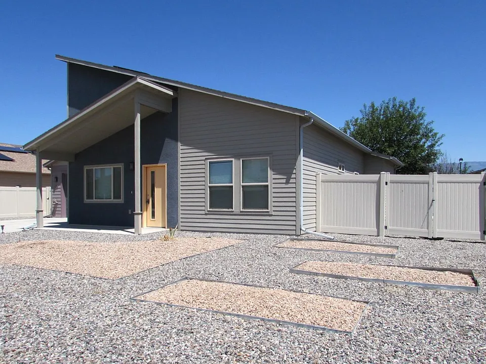 388 Blue River Dr
