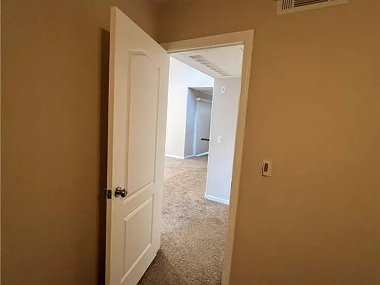 9325 W Desert Inn Rd #206 — Photo 13