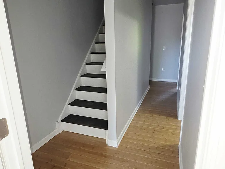 1530 Baker St — Photo 3