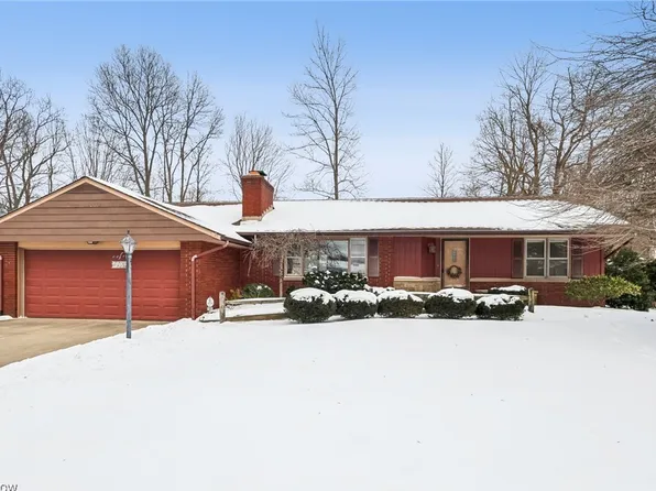 1955 Whitewood Dr, Madison, OH 44057