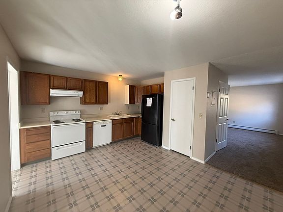 3rd image of 406 Ridges Blvd APT 17
