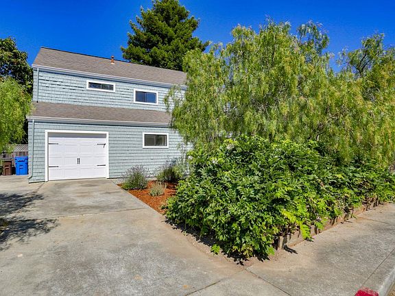 5th image of 104 Yosemite Ave