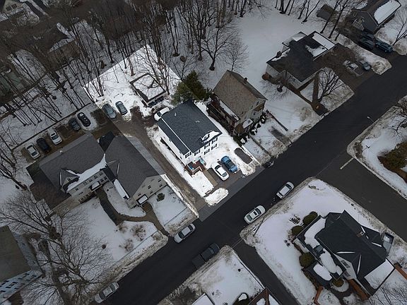 3rd image of 99 Washington St