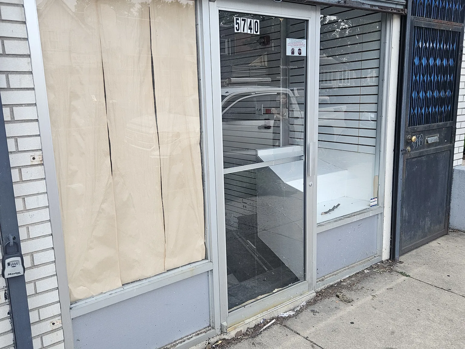 Studio, 1600 sqft, $1,450 — Photo 2