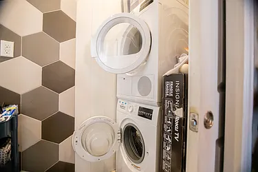 Rented by Keren Capital Group, LLC