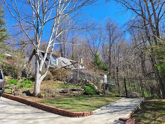 4th image of 55 Mountain Site Ln