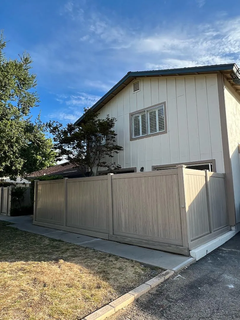 3 bed, 1.5 bath, 1152 sqft, $3,250 — Photo 2