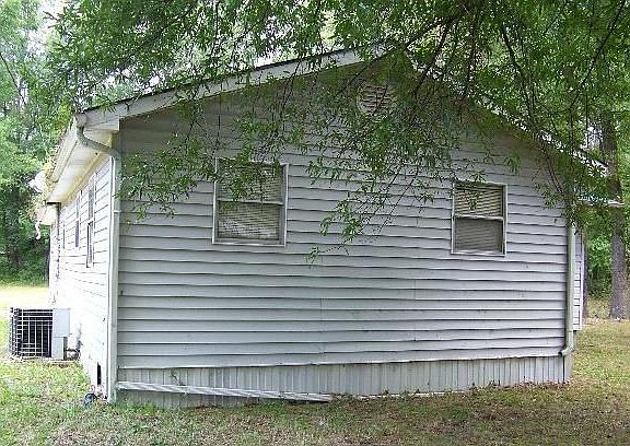 4th image of 145 Prewitt Ln