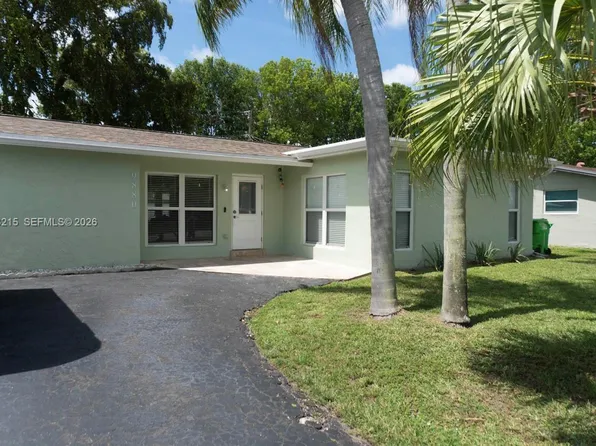 9880 NW 24th Pl, Sunrise, FL 33322