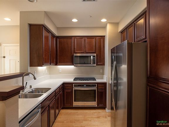 2nd image of 1172 Caprise Dr