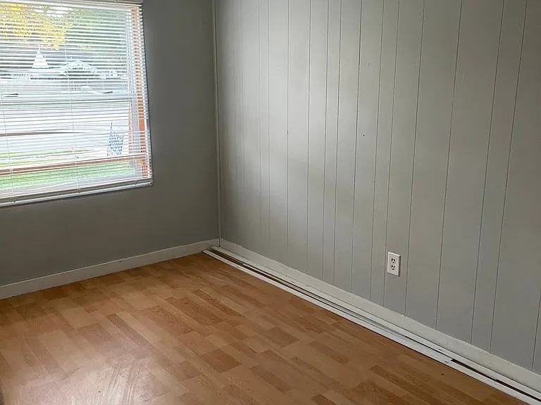 3217 Main St — Photo 5