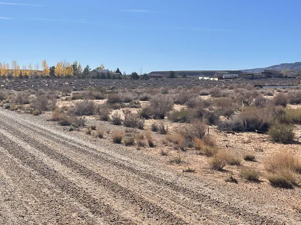 850 E Yankee Doodle Dr, Kanab, UT 84741