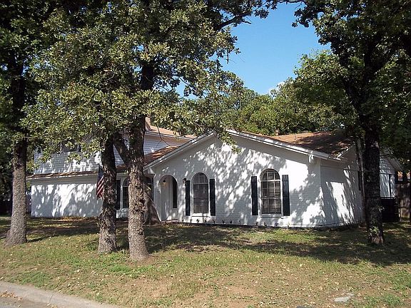 2nd image of 7301 Folkstone Dr