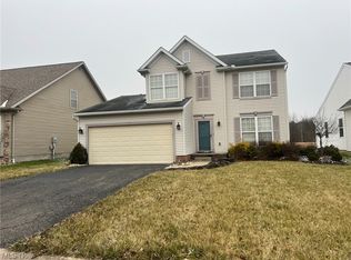 281 Potters Cir, Girard, OH 44420