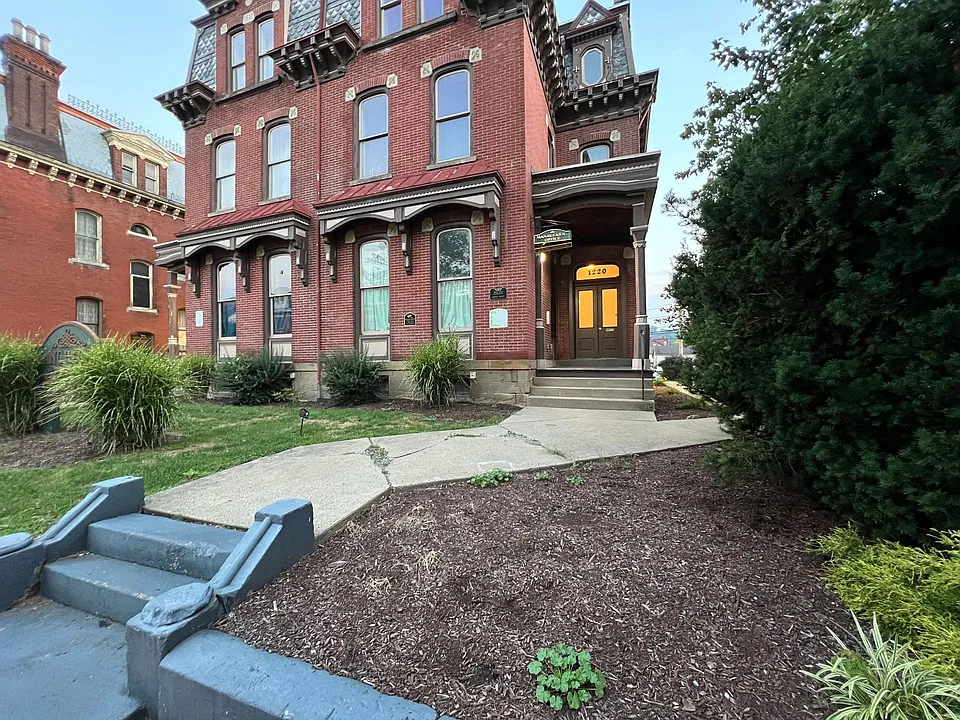 1220 Sheffield Street