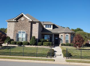 6329 Central Park Ln NW, Huntsville, AL 35806