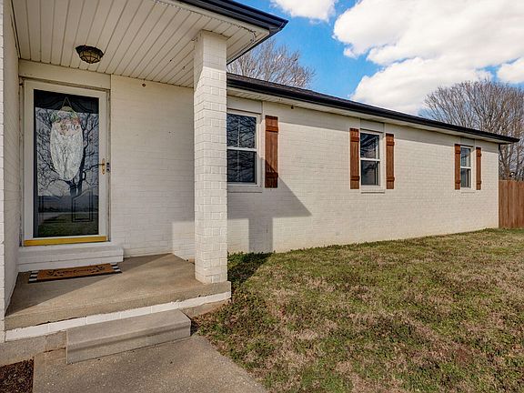 2nd image of 1021 W Farm Road 48