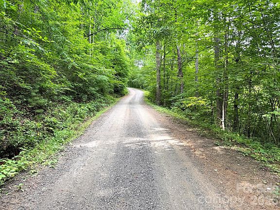 4th image of 26 Old Tannassie Rd