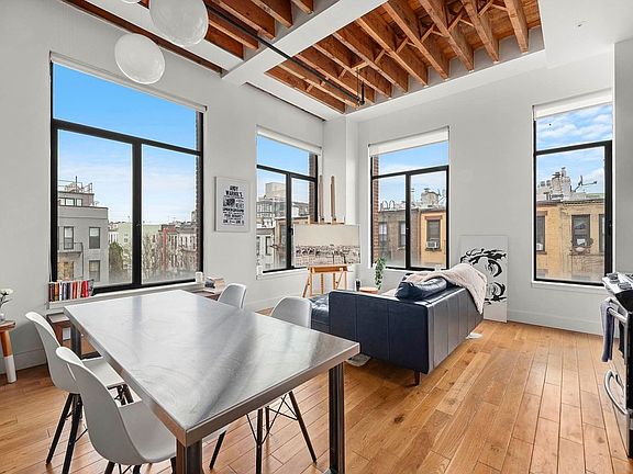 2nd image of 139 N 10th St APT 2A