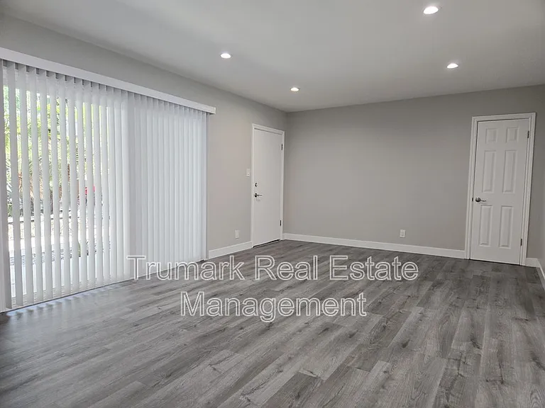 1303 N Brand Blvd #5 — Photo 3