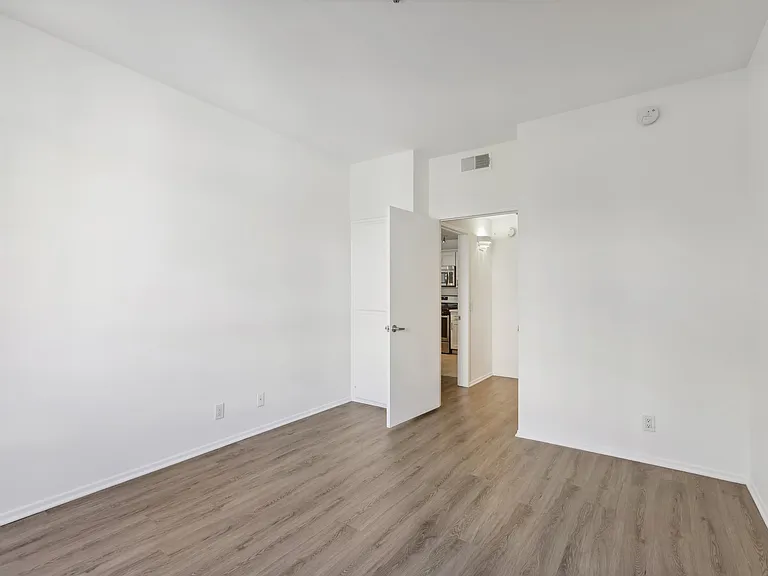 1 Bedroom 1 Bathroom