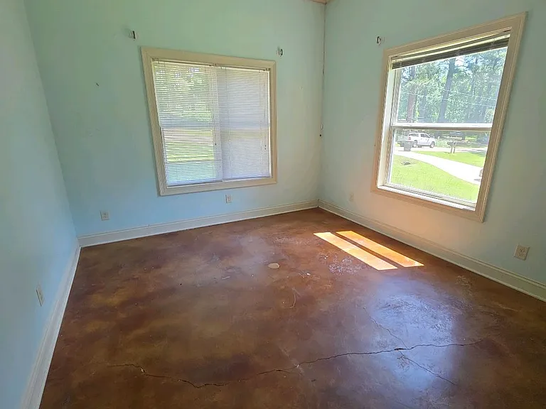 1201 Glenwood Dr — Photo 4