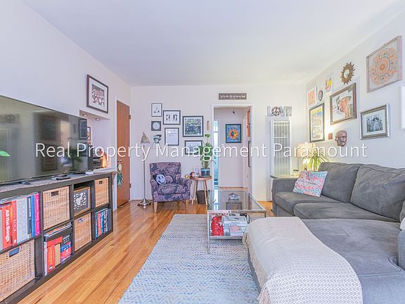 4th image of 8016 Blackburn Ave #2