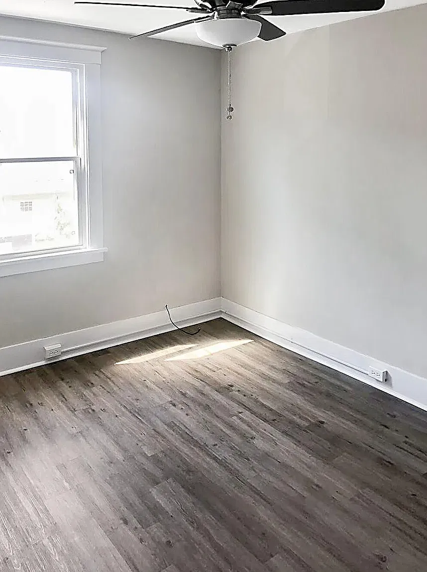 2 bed, 1000 sqft, $1,350 — Photo 4
