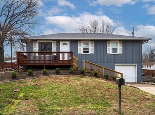 107 Sherri Ln, Excelsior Springs, MO 64024
