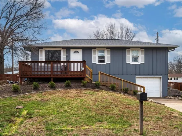 107 Sherri Ln, Excelsior Springs, MO 64024