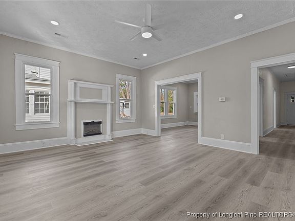 5th image of 220 Beaman St
