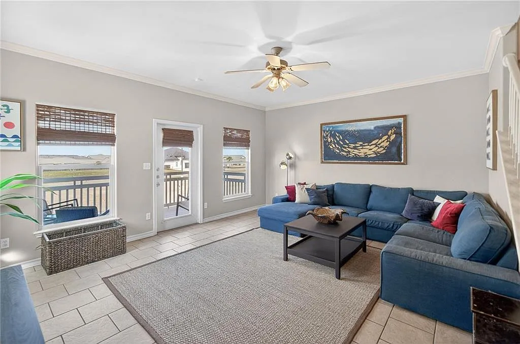 14202 Encantada Ave — Photo 3
