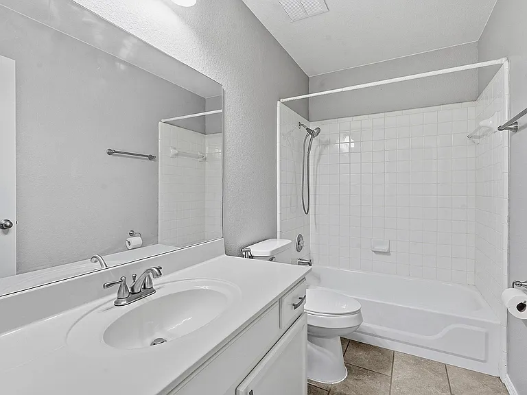 5003 Cleves St — Photo 17