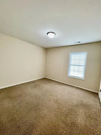 121 Colonnade Street — Photo 16