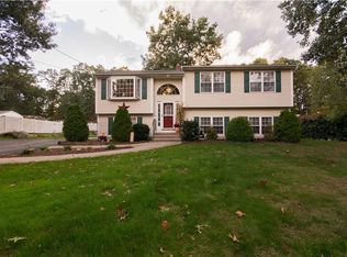 6 Cote Ct, Coventry, RI 02816