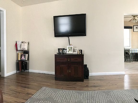 2nd image of 333 4th St