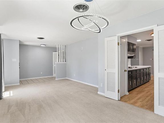 3rd image of 4817 Argonne St