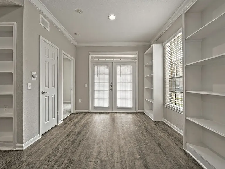 Dining Room & Storage Dining Room & Storage