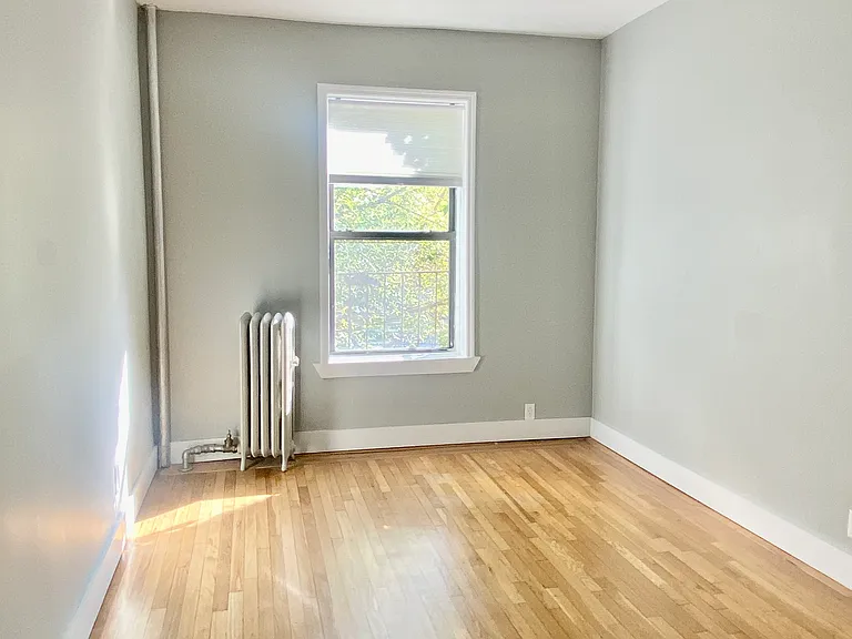 1517 Park Pl #9R — Photo 5