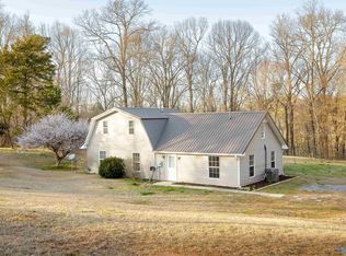 44 Peek Rd, Hartselle, AL 35640