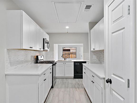 3rd image of 6422 Kentwick Dr #24/2