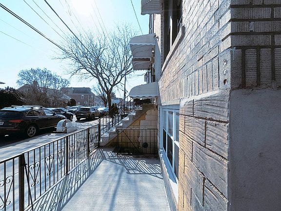 4th image of 769 Edison Ave