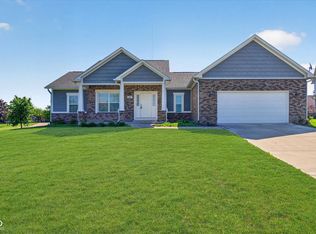 107 Carnation Ct, Trafalgar, IN 46181