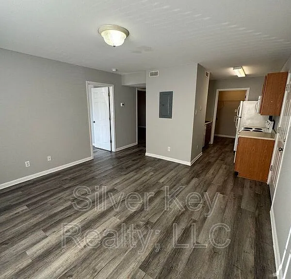 250 Willow Creek Dr #1 — Photo 4