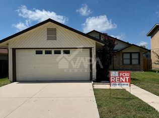 8030 Wayword Trl, San Antonio, TX 78244