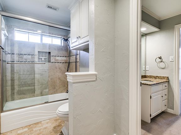 4th image of 308 Timber Lake Way