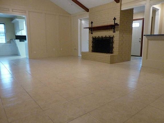 2nd image of 5214 Crystal Bay Dr